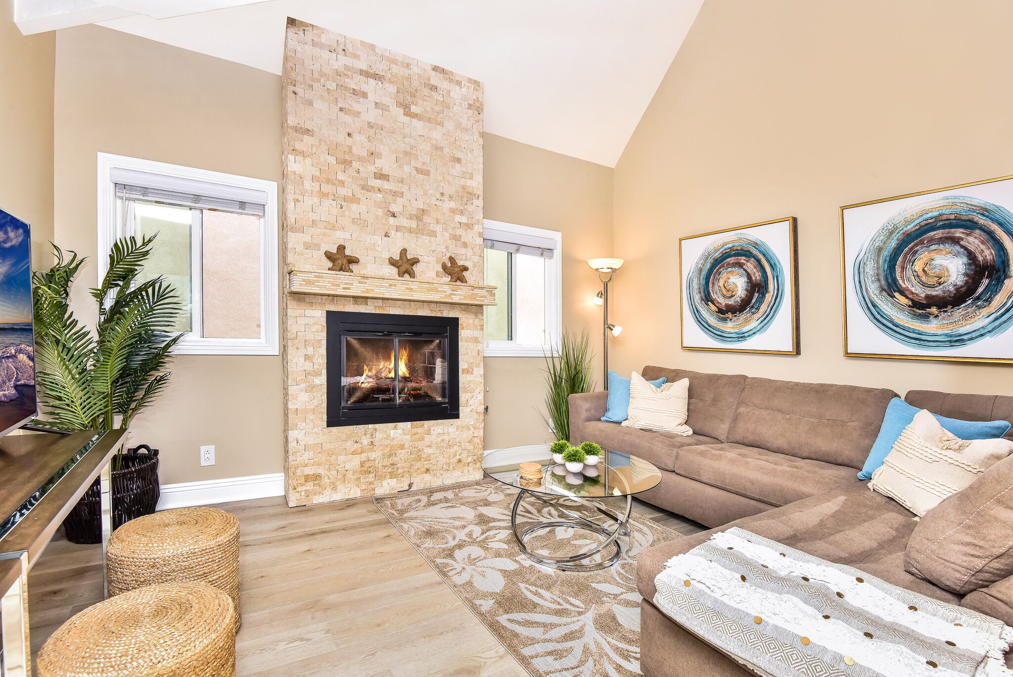 1 House from the Sand w/ Rooftop Deck on 28th Street