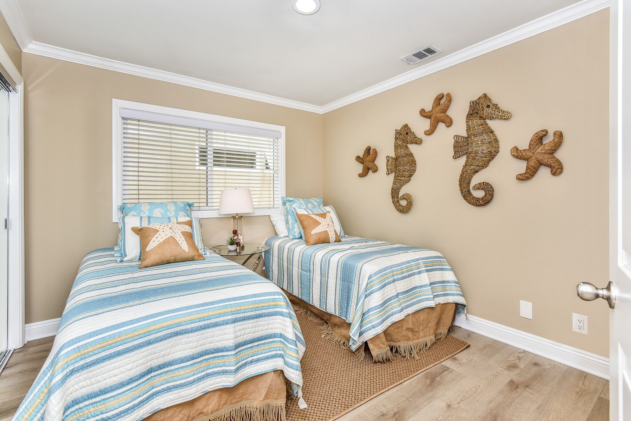 1 House from the Sand w/ Rooftop Deck on 28th Street