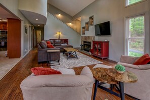 Smart TV, fireplace, offices