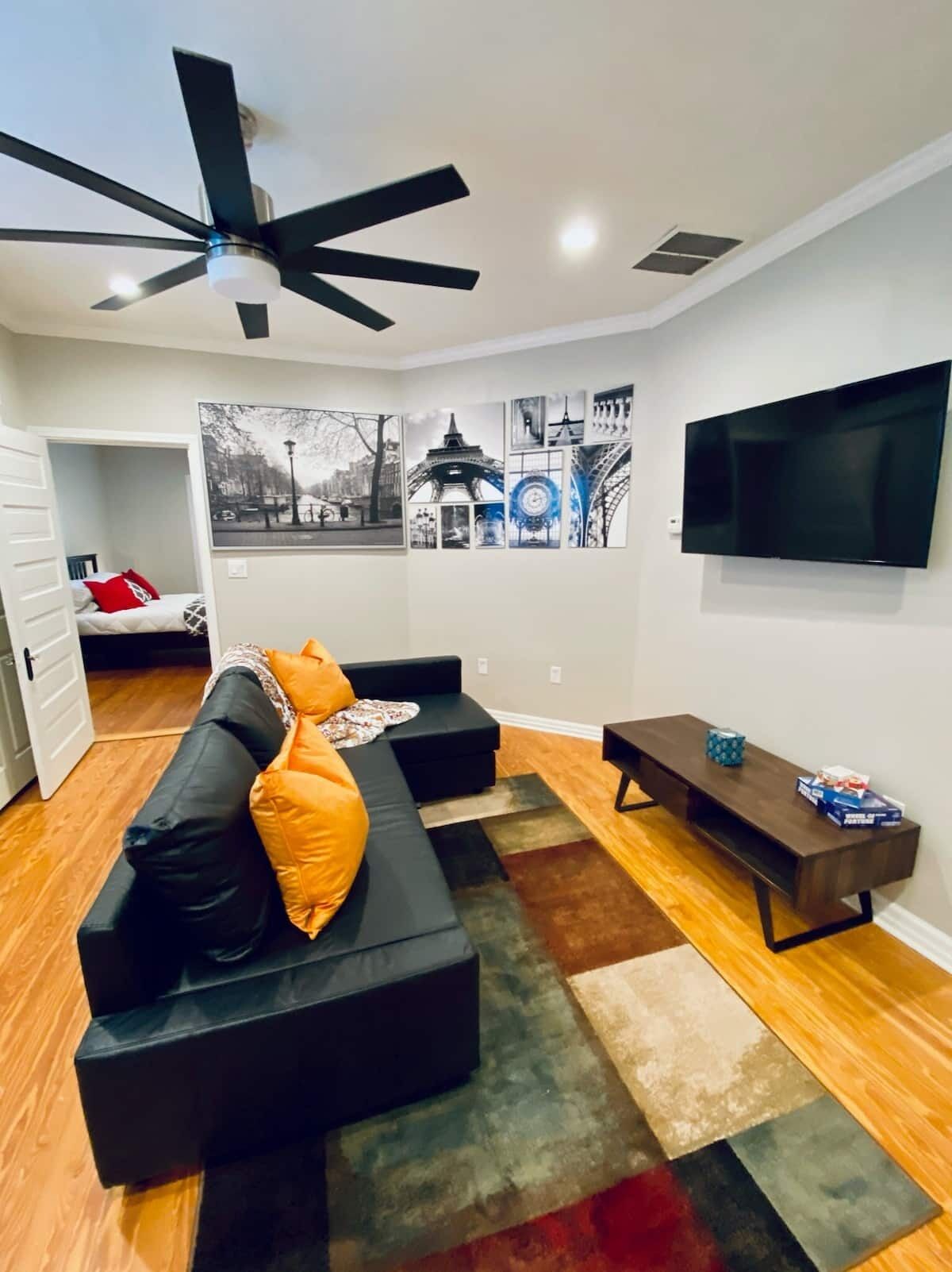 Modern Midtown, Ponce City Market! Free parking!