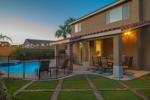 Piscina externa, piscina aquecida