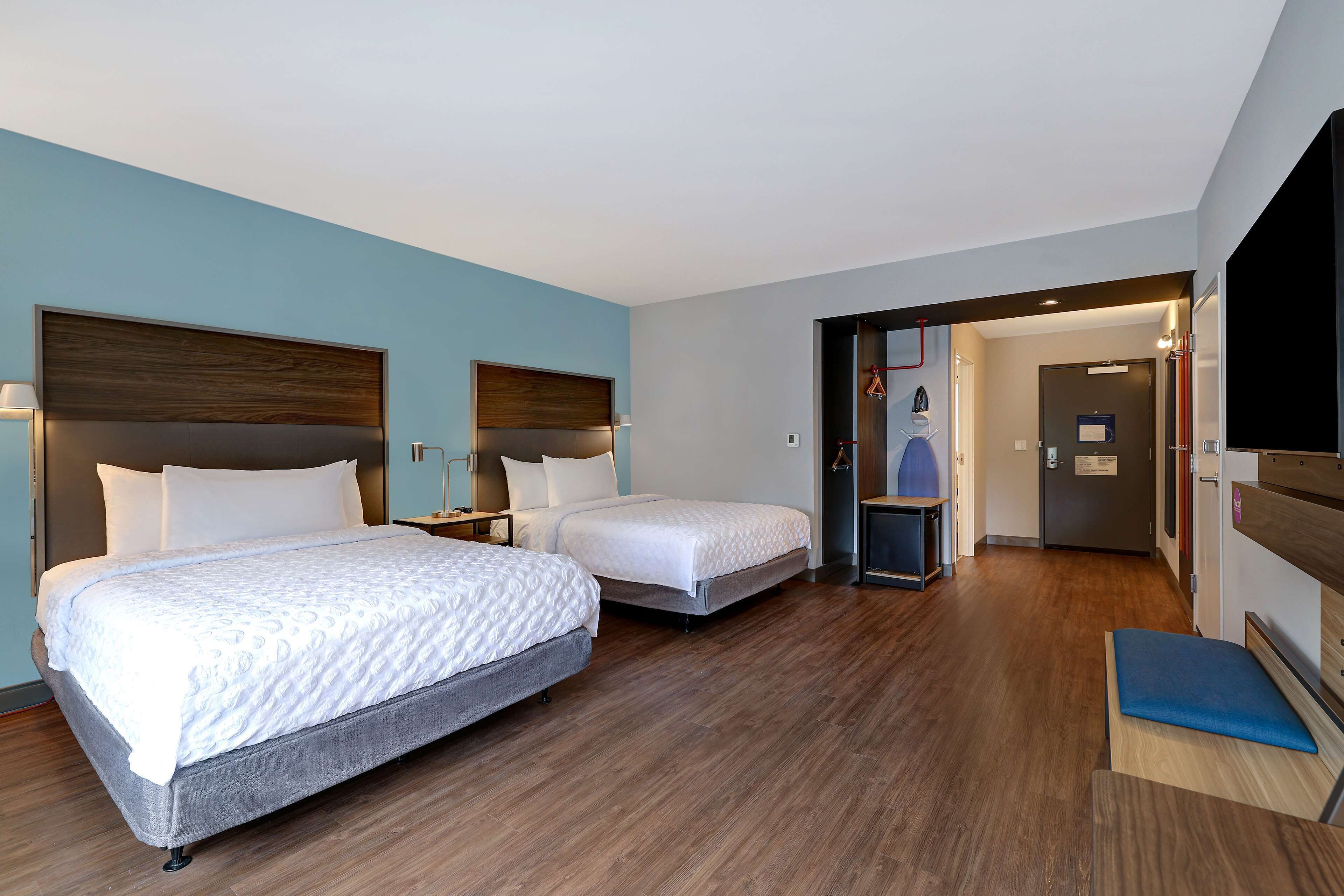 room, 2 queen beds, accessible, bathtub | free wifi, bed sheets