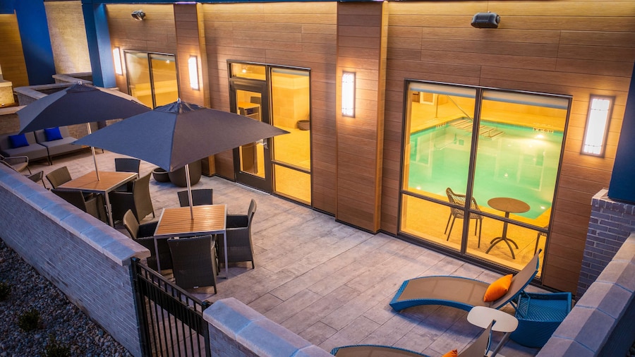 Hampton Inn Ashland City, TN