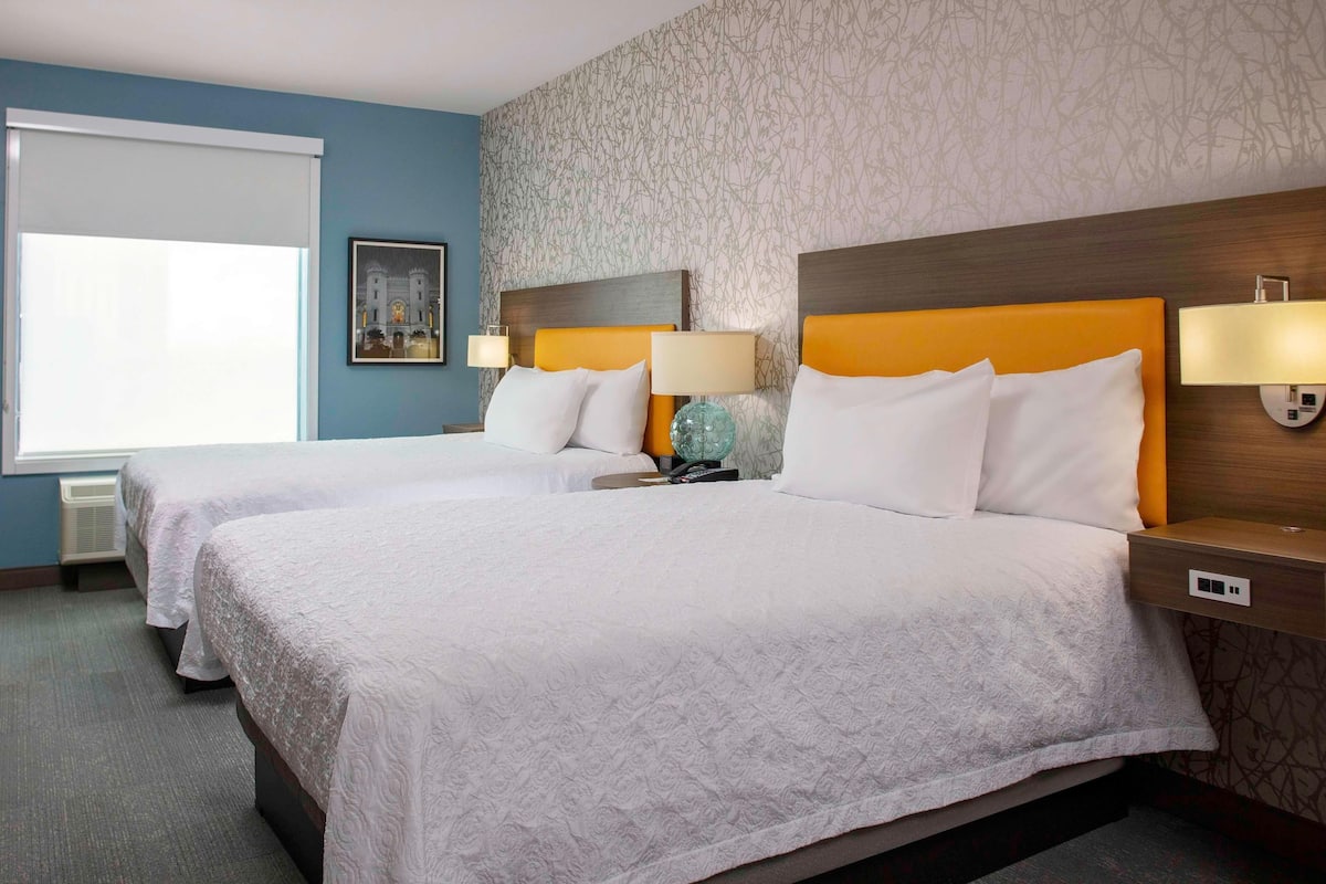 In-room safe, desk, blackout drapes, soundproofing