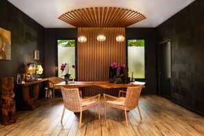 Couples treatment room(s), body treatments, body wraps, body scrubs - Hilton Hotel Tahiti (Faaa)