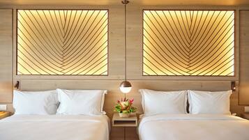 In-room safe, desk, laptop workspace, blackout curtains