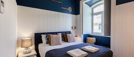 2 dormitorios, tabla de planchar con plancha, wifi gratis y ropa de cama