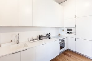 Fridge, microwave, oven, dishwasher