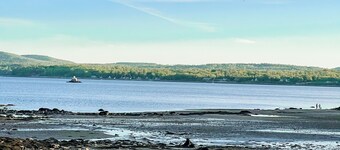 Privately owned water view cottage with fabulous views of Penobscot Bay!