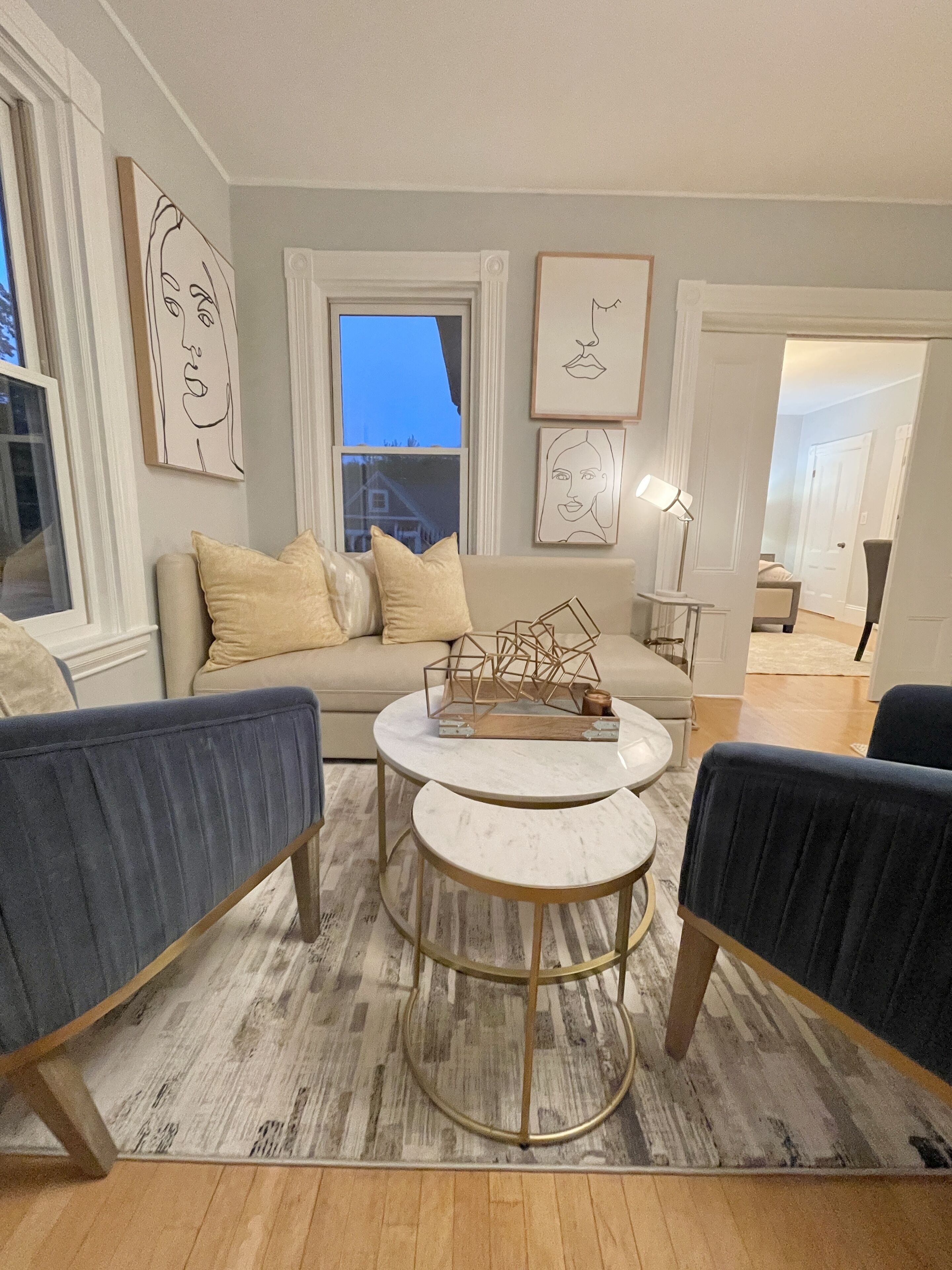 Beautiful Renovated CASTLE 5Bedrooms 2bath near BOSTON