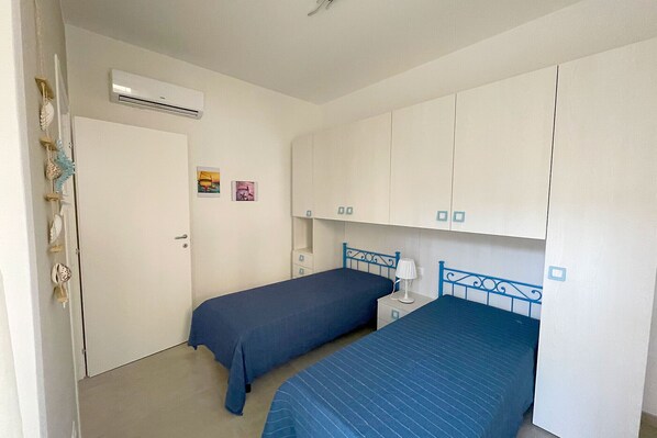 2 chambres, fer et planche à repasser, Wi-Fi gratuit, draps fournis