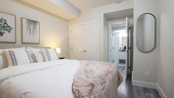 2 Schlafzimmer, Schreibtisch, BĂŒgeleisen/BĂŒgelbrett, Reisekinderbett