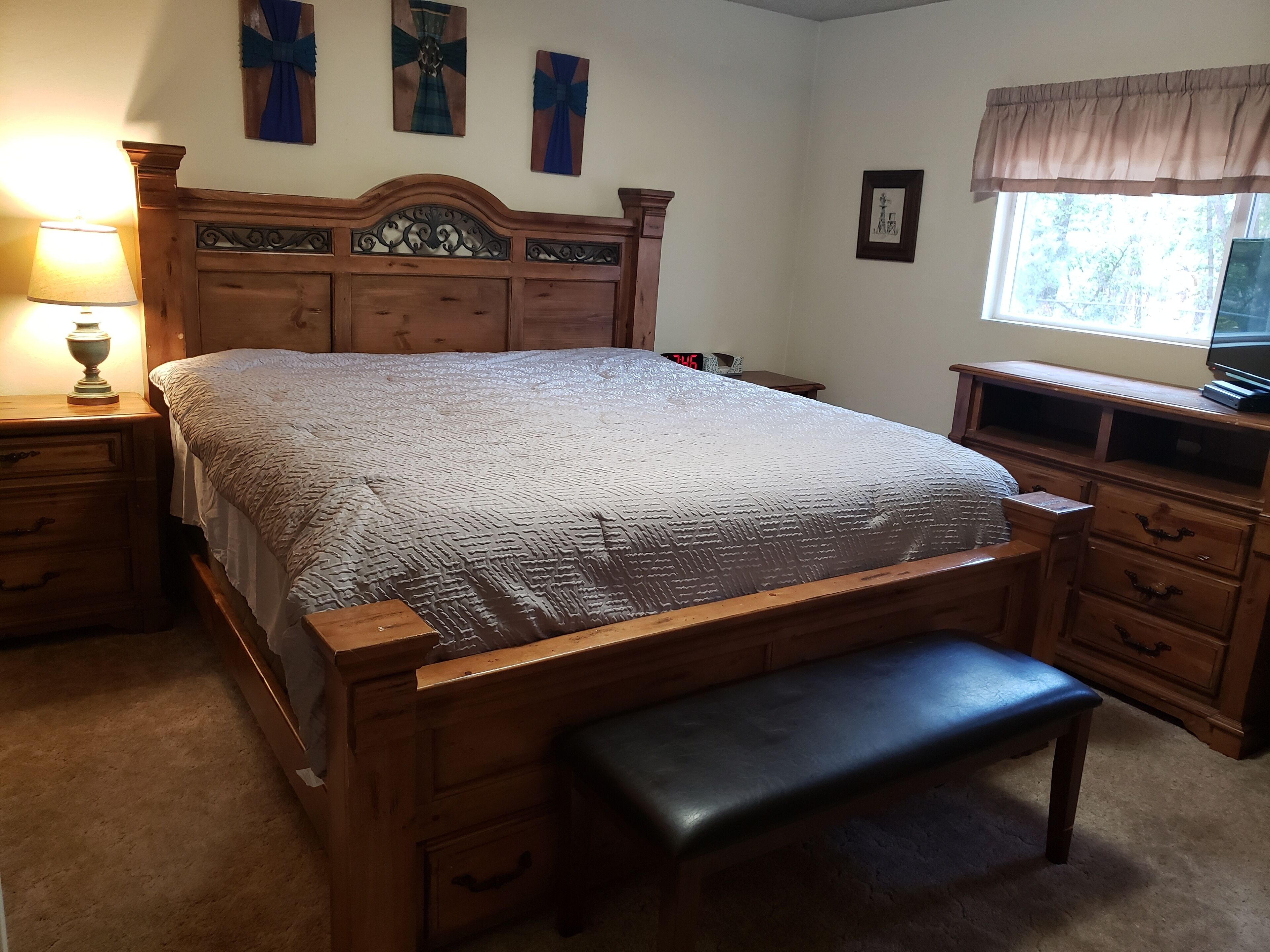 Family House in the pines, 30 min from Sunrise - Pets welcomed.