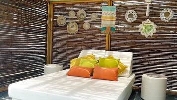 4 habitaciones, tabla de planchar con plancha, wifi y ropa de cama