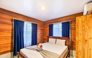 Family House | 2 bedrooms, premium bedding, pillow-top beds, free WiFi - Sunset Arenal House (La Fortuna)