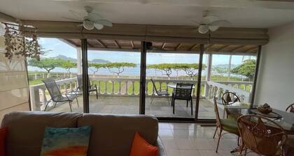 Beachfront Condo with Pool and Ocean View Playa Potrero, Costa Rica