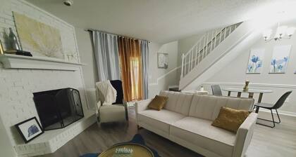 Modern Designer Townhouse | Ideal for Long Term Executive Stays