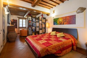 4 bedrooms, iron/ironing board, WiFi, bed sheets - Villa Vepri by MMega (Bucine)