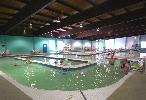 Indoor pool - Manitou Springs Resort (Manitou Beach)
