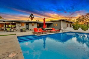 Outdoor pool, a heated pool