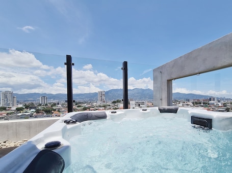 Bañera de hidromasaje exterior