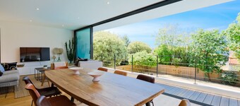Superb new villa close to the ocean, swimming pool 4 bedrooms, 4 bathrooms 5*.