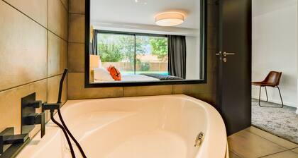 Superb new villa close to the ocean, swimming pool 4 bedrooms, 4 bathrooms 5*.