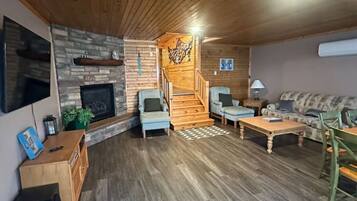 TV, fireplace, video games, stereo