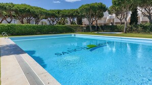 Pool - Punto Mágico, apartamento con jardín (Chiclana de la Frontera)