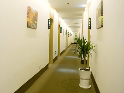 Greentree Inn Nantong Qidong Lvsi Harbour