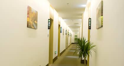 Greentree Inn Nantong Qidong Lvsi Harbour