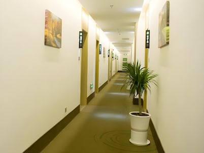 Greentree Inn Nantong Qidong Lvsi Harbour