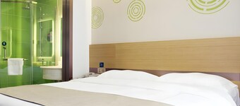 Greentree Inn Nantong Qidong Lvsi Harbour