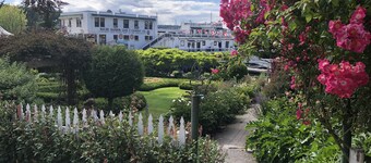Warm and Bright in the Heart of Downtown Friday Harbor
