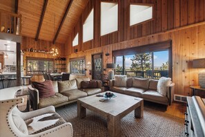 Téléviseur connecté, table de baby-foot, imprimante