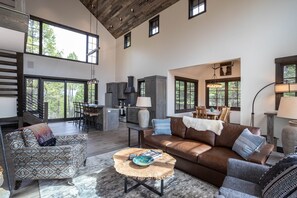 Télévision, chaîne hi-fi