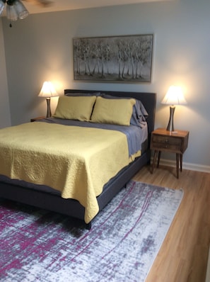 1 bedroom, iron/ironing board, free WiFi, bed sheets - Near Perkins Rowe and Mall of Louisiana (Baton Rouge)