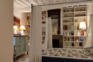 5 Schlafzimmer, Bügeleisen/Bügelbrett, WLAN, Bettwäsche