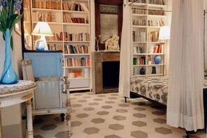 5 Schlafzimmer, Bügeleisen/Bügelbrett, WLAN, Bettwäsche
