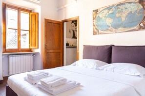 2 chambres, fer et planche à repasser, Wi-Fi, literie fournie