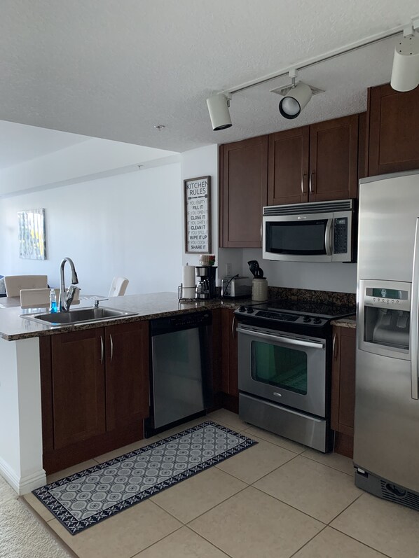 Fridge, microwave, oven, dishwasher