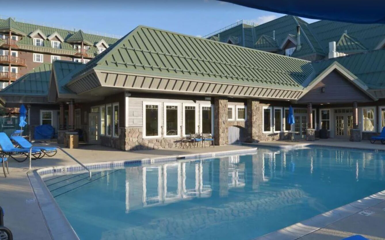 Indoor pool, outdoor pool