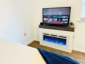 1 slaapkamer, een strijkplank/strijkijzer, gratis wifi, beddengoed