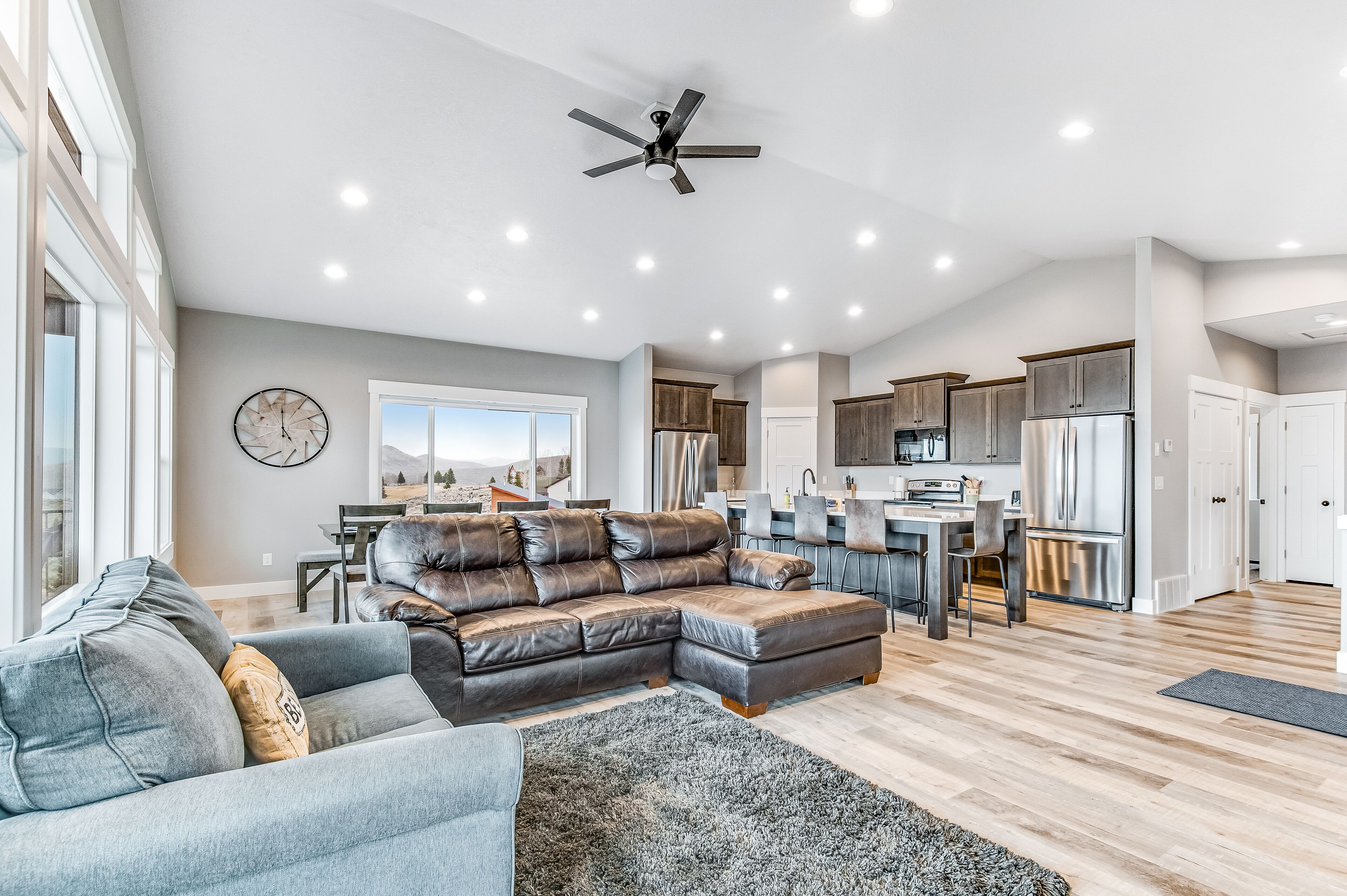 Spacious Retreat w/ Lake Views, Large Deck, Media Room, Foosball, & Free WiFi!