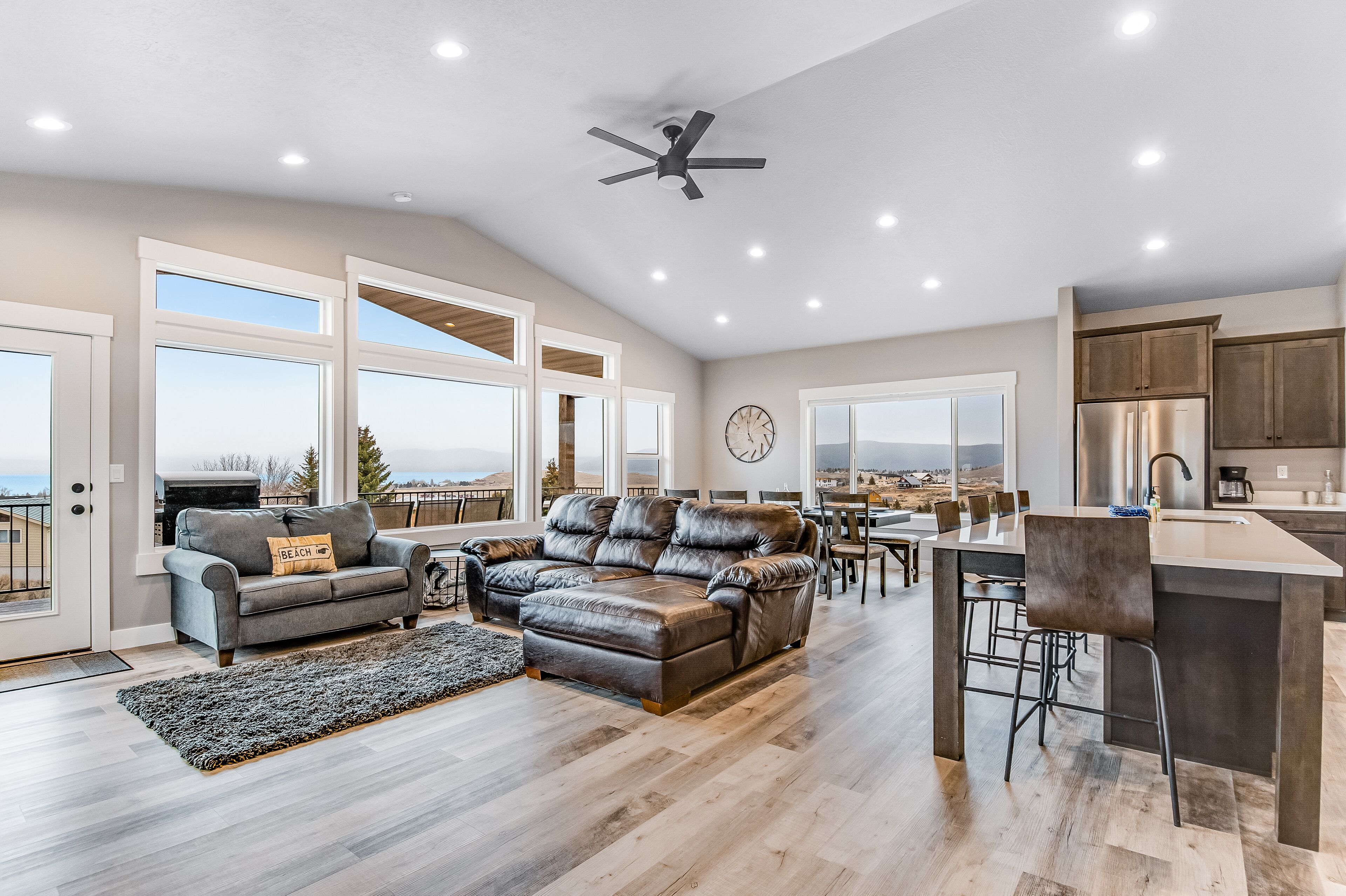 Spacious Retreat w/ Lake Views, Large Deck, Media Room, Foosball, & Free WiFi!