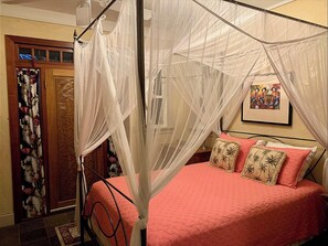 3 bedrooms, iron/ironing board, travel crib, free WiFi