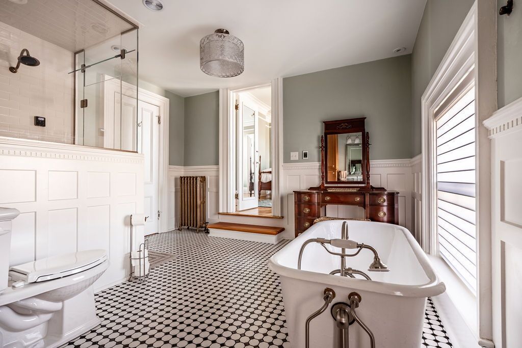 Bathtub, hair dryer, towels, soap