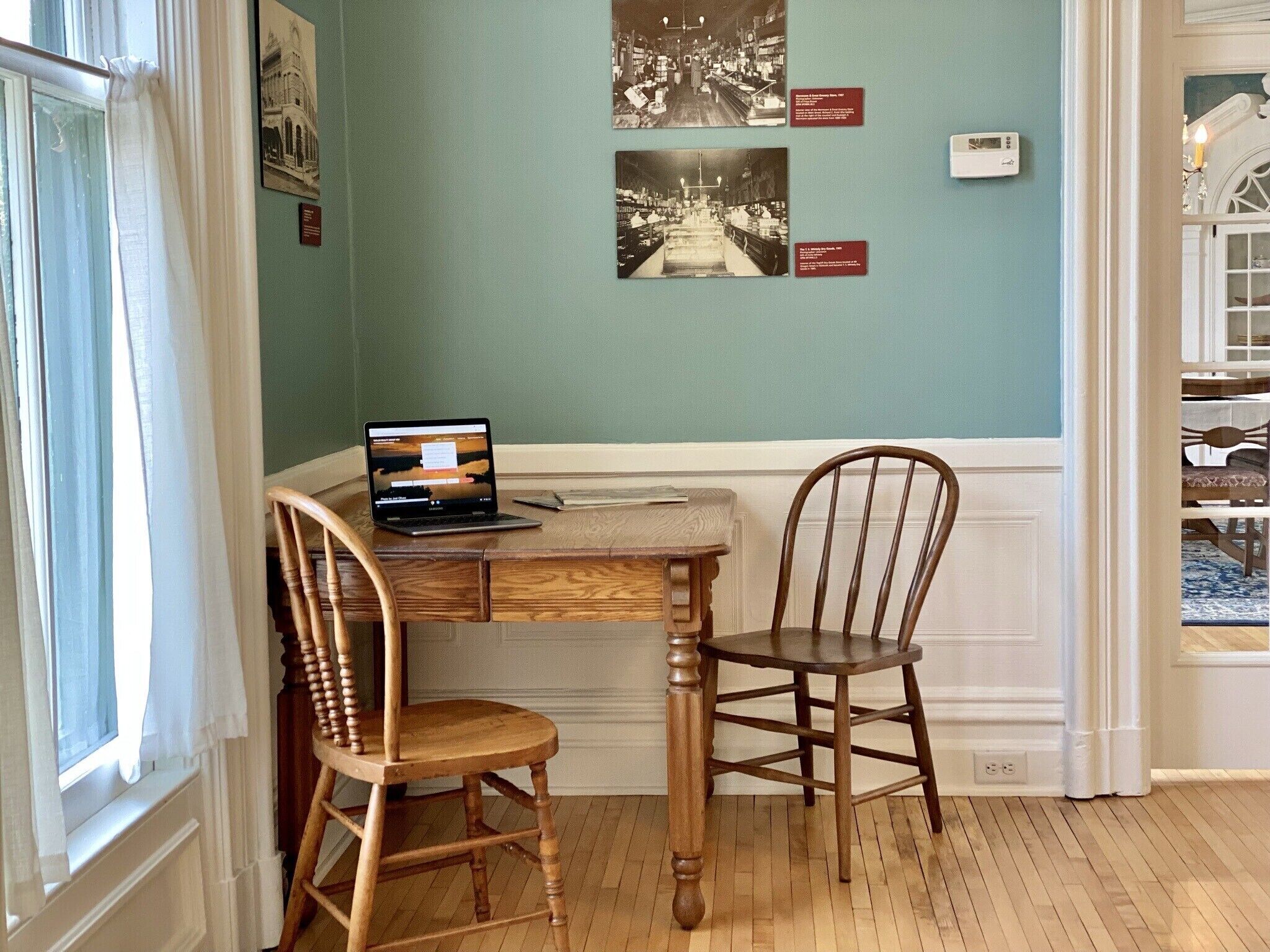 Entire Victorian Mansion - Near Main St & Farmer’s Mkt - Sleeps12