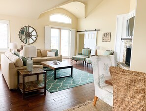 Smart TV, books, offices - Lux Bethany Beach House | Walking Distance to Ocean | Gated Community with Pool (Bethany Beach)