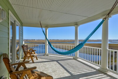 Lux Bethany Beach House | Walking Distance to Ocean | Gated Community with Pool
